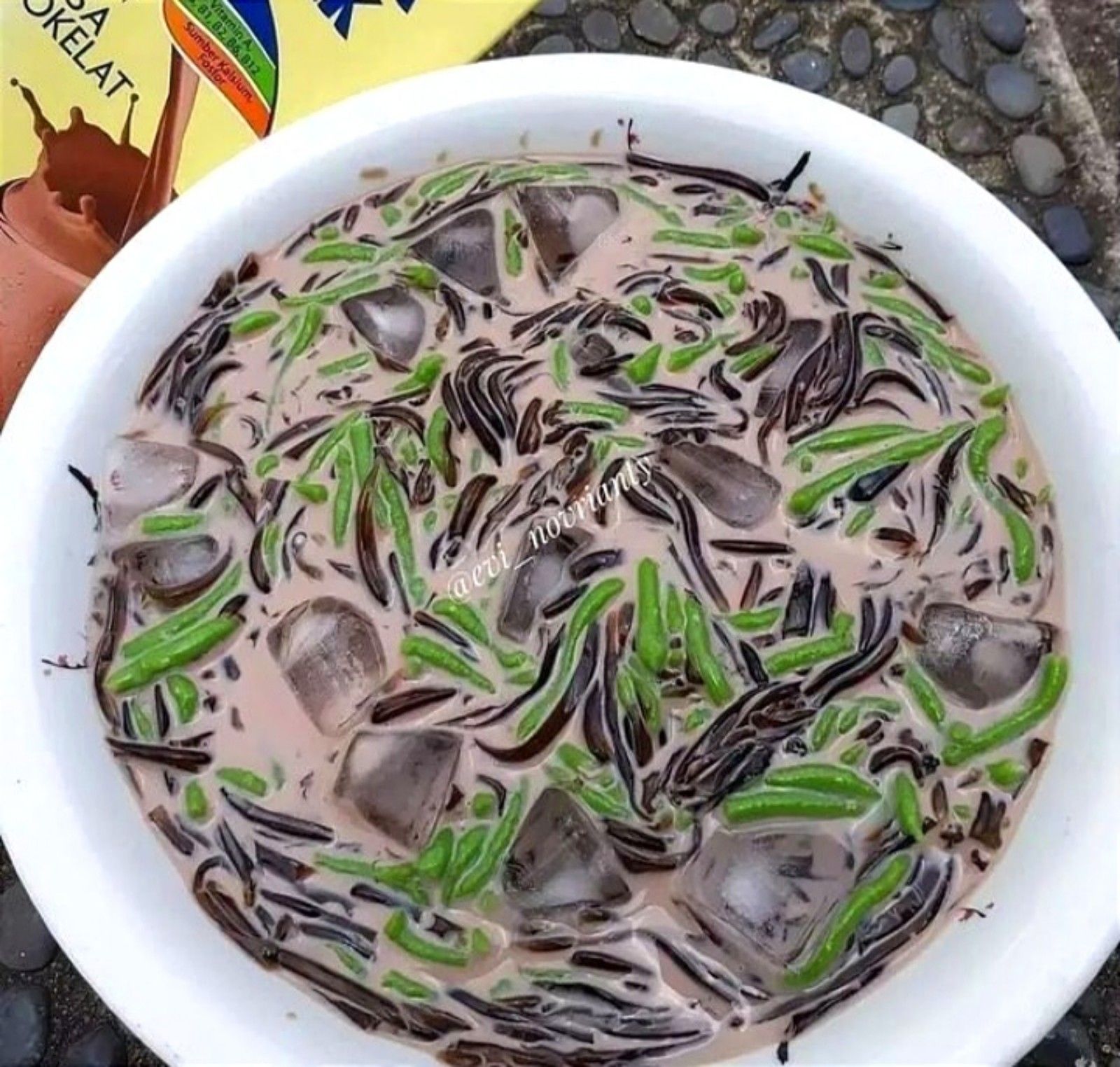 Resep Membuat Es Cincau Dawet Susu Yang Manis Segar