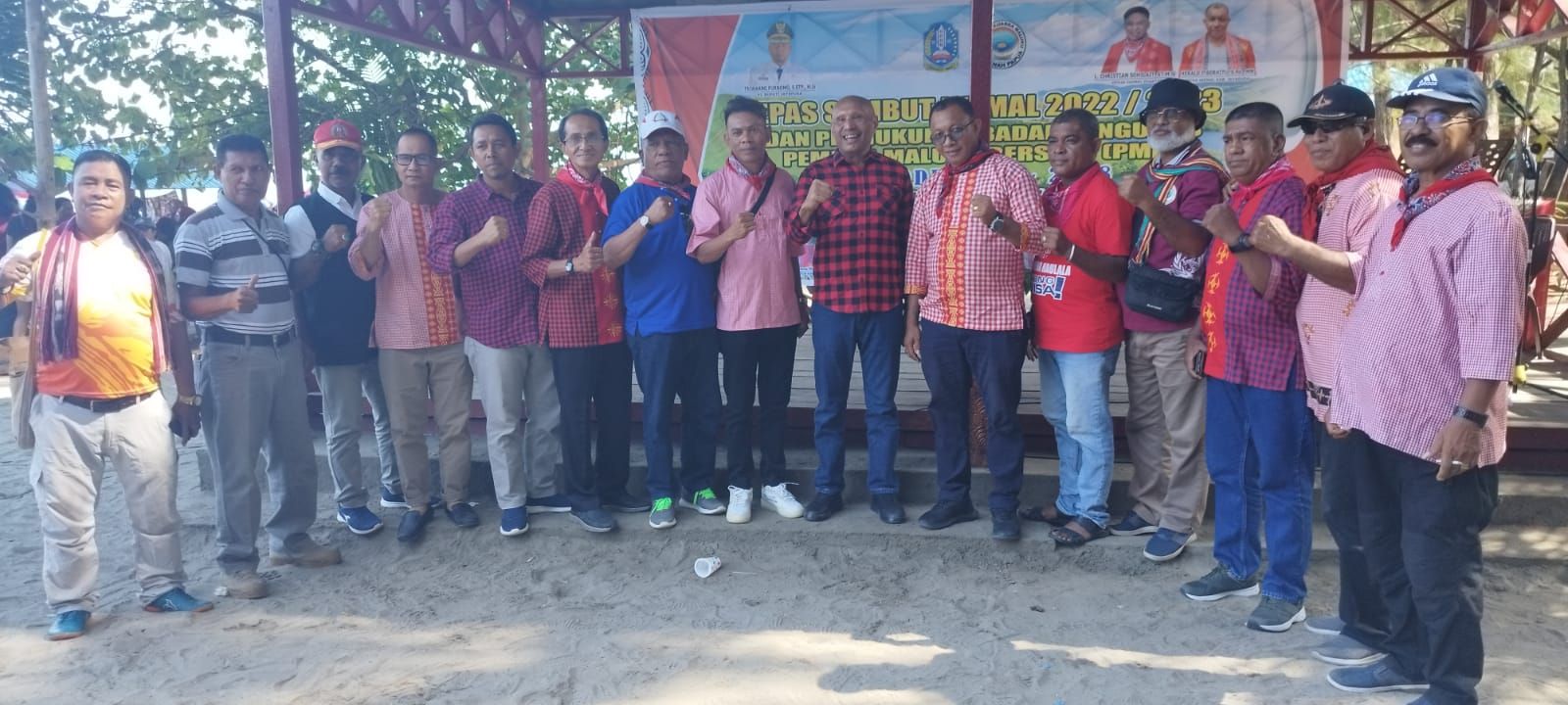 Ikemal Kabupaten Jayapura Gelar Lepas Sambut Tahun 2022/2023 di Pantai Hamadi