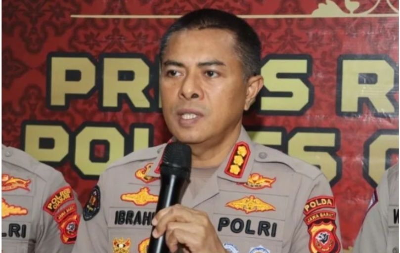 Kabid Humas Polda Jabar Kombes Pol Ibrahim Tompo memberikan keterangan kejadian tewasnya mahasiswi Cianjur sehingga pengemudi mobil mewah ditetapkan jadi tersangka