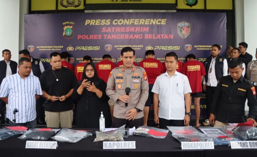 Polres Tangerang Selatan menetapkan tujuh orang tersangka pelemparan bus pemain dan ofisial Persis Solo