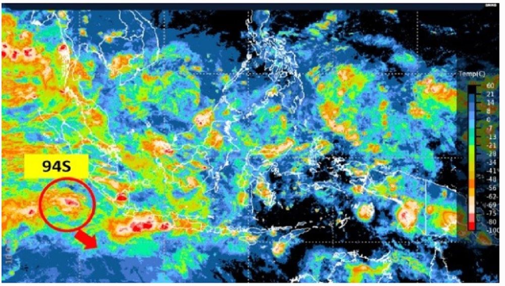 Siklon tropis 94S dan 95S yang membawa dampak cuaca tak menentu, gelombang tinggi dan hujan lebat di Indonesia.