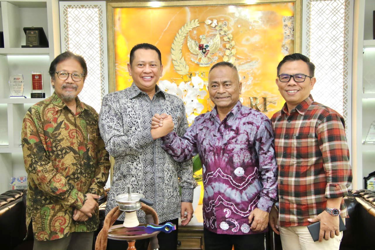 Ketua MPR RI Bamsoet menerima pengurus Persatuan Wartawan Indonesia (PWI) sekaligus Panitia HPN 2023