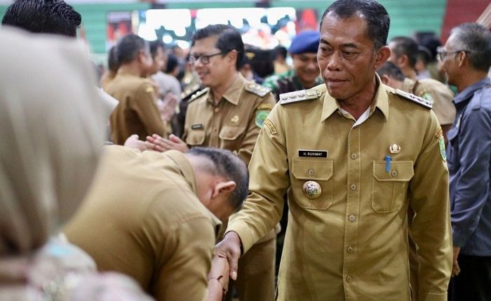 Bupati Subang Ruhimat