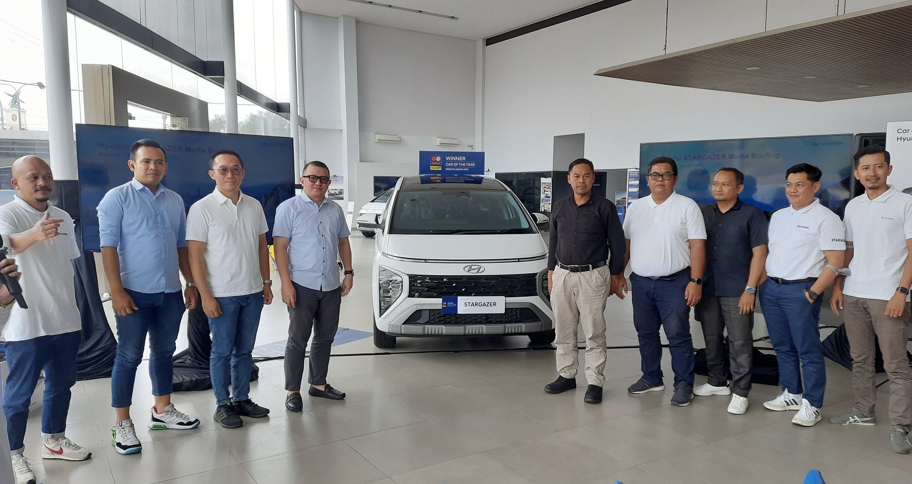 Inovasi layanan Hyundai diperkenalkan kepada awak media yang berlangsung di diler Hyundai Rancaekek, Kabupaten Bandung, Rabu 1 Februari 2023.   
