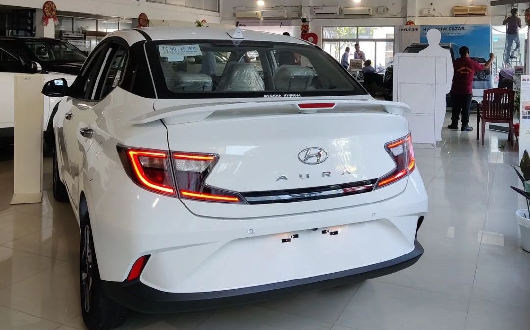 Inilah Hyundai Aura 2023! Mobil Sedan Termurah di Dunia, Hanya Rp115 Juta Saja Guyss