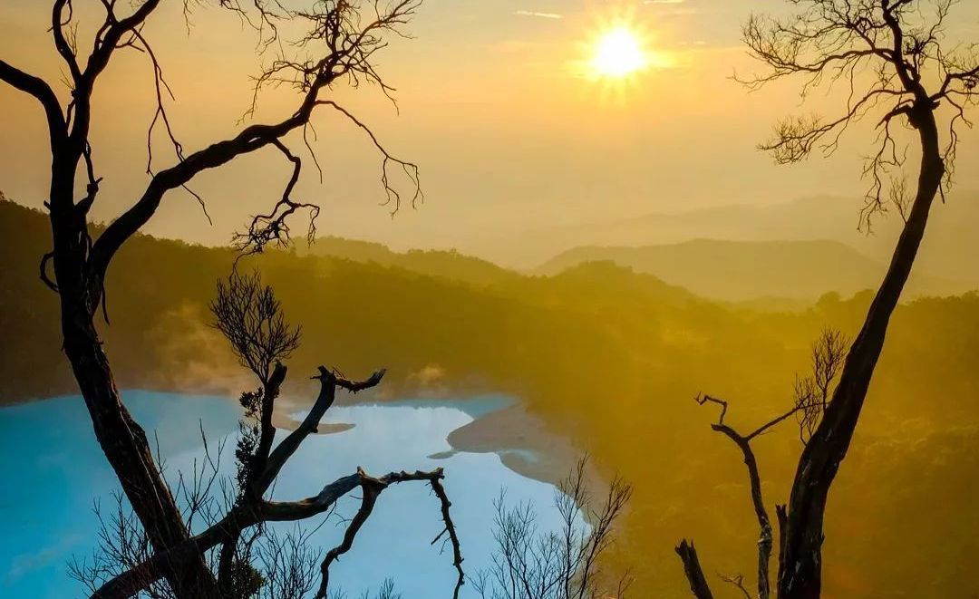 8 Rekomendasi Tempat Wisata Menarik di Bandung yang Hits dan Instagramable