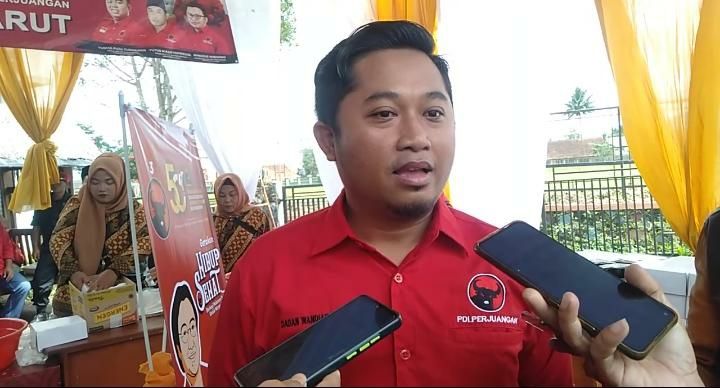 Salah seorang tokoh masyarakat yang  masih keluarga korban, Dadan Wandiansyah menjelaskan jasad Siti Fatimah belum dikembalikan oleh pihak kepolisian.