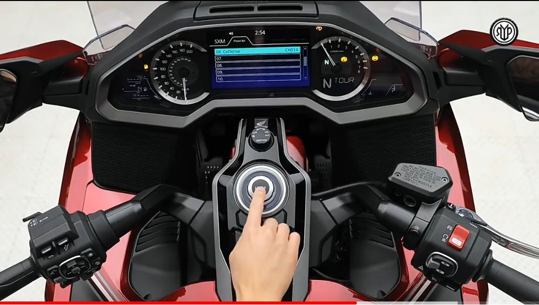 SUPER CANGGIH! Inilah Wujud dan Spesifikasi Honda Goldwing 2023, Harganya Mengejutkan