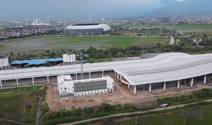 Titik awal tol Getaci di kawasan Gedebage sangat strategis dan akan jadi metropolitan baru, dekat dengan Stasiun kereta cepat Tegalluar, Stadion GBLA, dan Mesjid Raya Al Jabbar