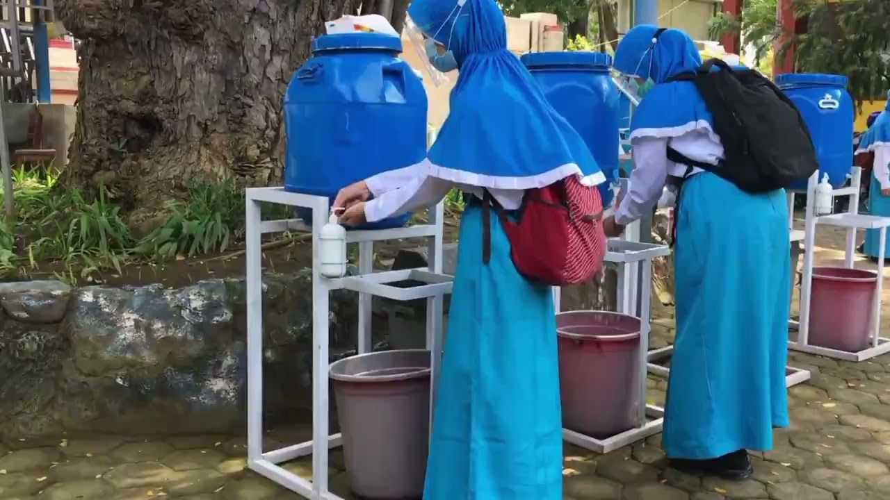 SMP terbaik di Kota Pasuruan Jawa Timur nilai Kemendikdub./Tangkapan layar sekolah Youtube.com/SMPN 1 Pasuruan Official