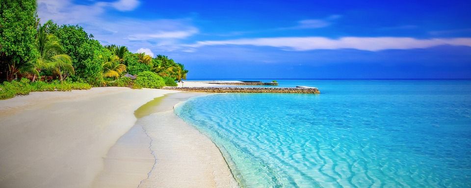 Ilustrasi-Pantai Toronipa