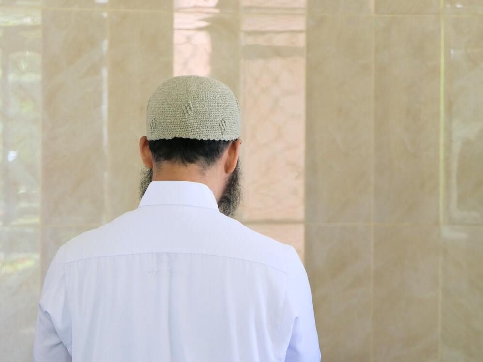 Ilustrasi - Mengapa Harus Perbaiki Sholat di Bulan Rajab? Begini Penjelasannya,  Ternyata Saling Berhubungan!