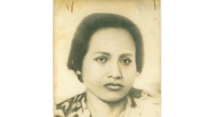Inggit Garnasih, Istri kedua Presiden RI pertama Ir.Soekarno, saat berusia 35 tahun