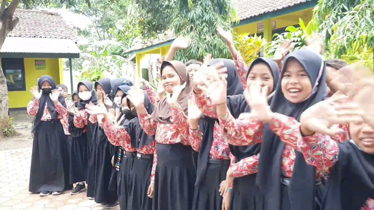 SD terbaik di Kabupaten Bangkalan Jawa Timur nilai Kemendikdub./Tangkapan layar sekolah Youtube.com/sd Karanganyar2