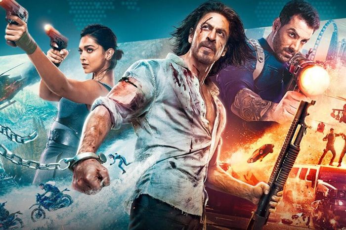 Film terbaru Shah Rukh Khan, Pathaan, berhasil raih pendapatan besar di bioskop, baik di India maupun luar India.  Sebelumnya, Shah Rukh Khan hiatus dari dunia film dalam 5 tahun terakhir