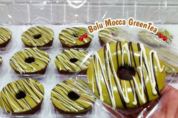 Resep bolu mocca green tea yang mewah dan lezat, siap-siap jadi ide jualan Rp2000-an yang laris manis.