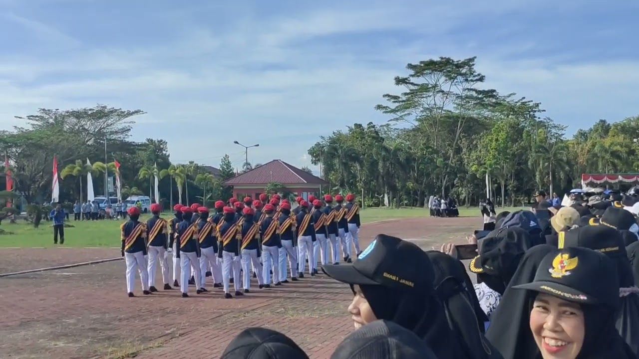 SMP terbaik di Kabupaten Sambas Kalimantan Barat nilai Kemendikdub./Tangkapan layar sekolah Youtube.com/Kreativitas Seni