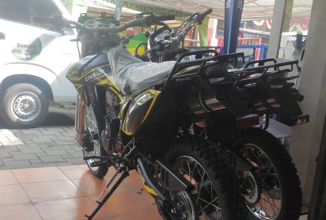 Motor Trail 20 Jutaan di Indonesia! New Viar Cross X DB150