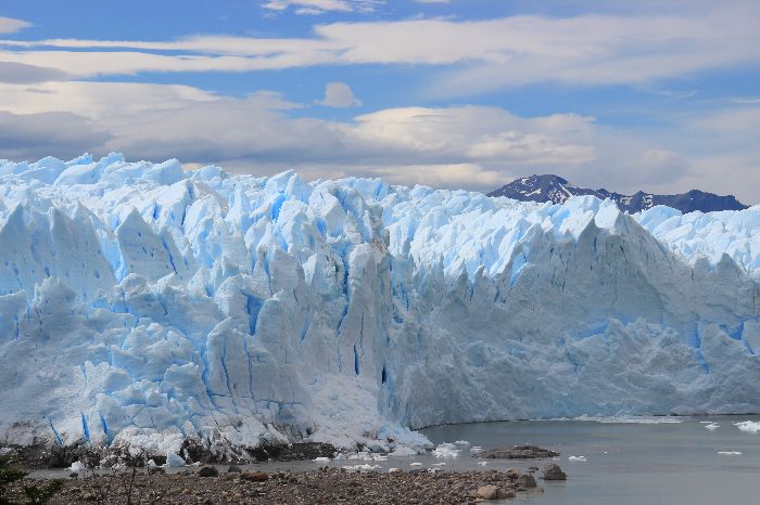 ILUSTRASI - Kapal pemecah es Italia mampu berlayar lebh jauh di Antartika, yang disebabkan oleh semakin berkurangnya es di wilayah itu.