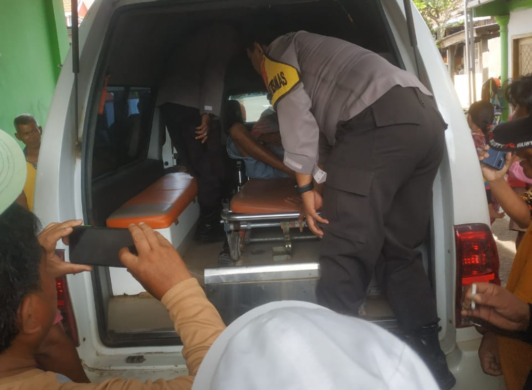 Ipar korban penembakan 2 bersaudara di Mesuji Lampung saat dilarikan ke rumah sakit