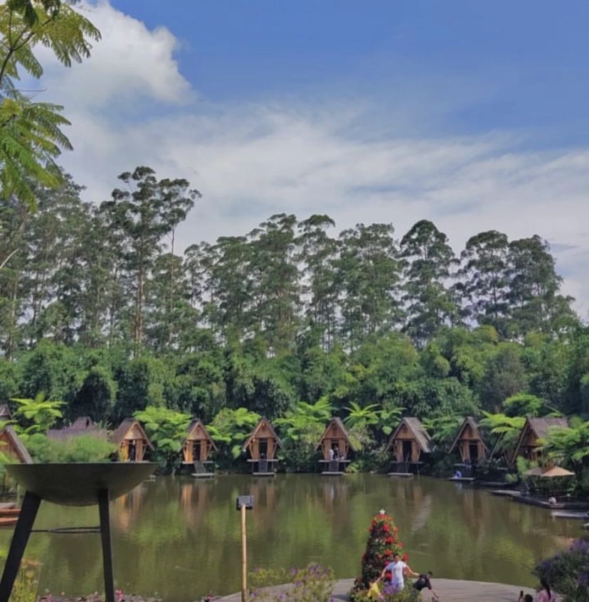 Dusun Bambu/Lembang/Instagram/@defnia.nofitri
