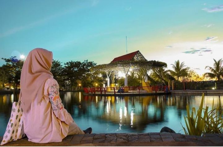 Rekomendasi Tempat Romantis di Purwokerto ada Taman Balai Kemambang