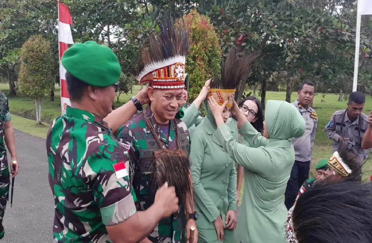 Suasana penyambutan sebagai Pejabat baru Kolonel Inf Agus Widodo, S.IP., M.Si sebagai Danrem 174/ATW Merauke pada 4 Februari 2023.