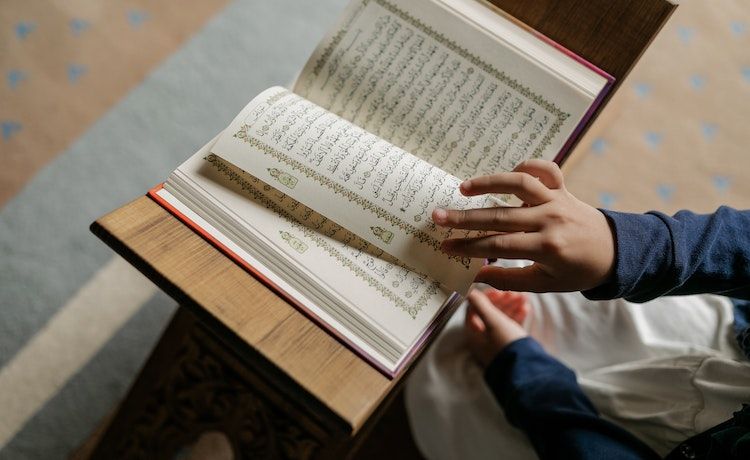 Lafadz bacaan ayat sajdah dalam Al-Quran