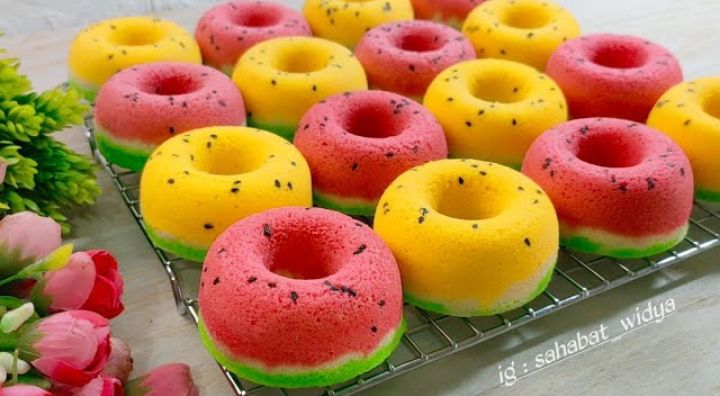 Resep ide jualan takjil bolu donat semangka super cantik