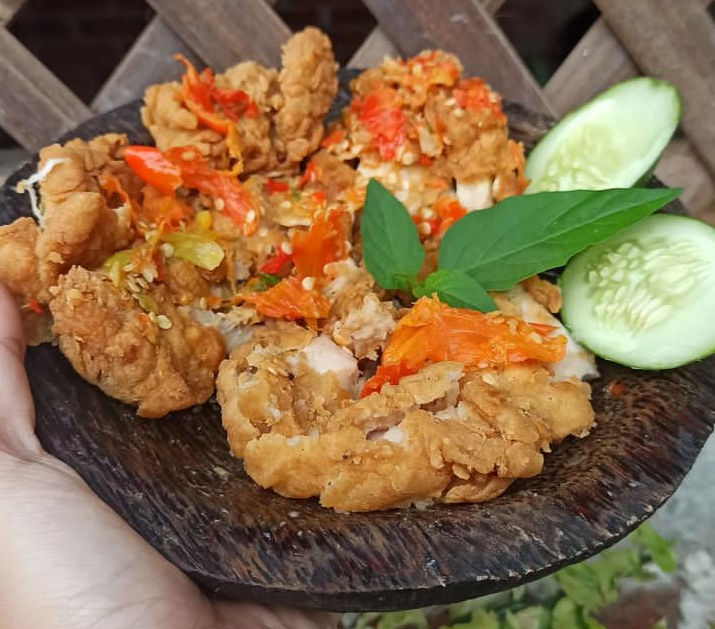Rekomendasi Ayam Geprek Enak di Banjarnegara, Nyus Dengan Sambal Marah yang Puedess Poll