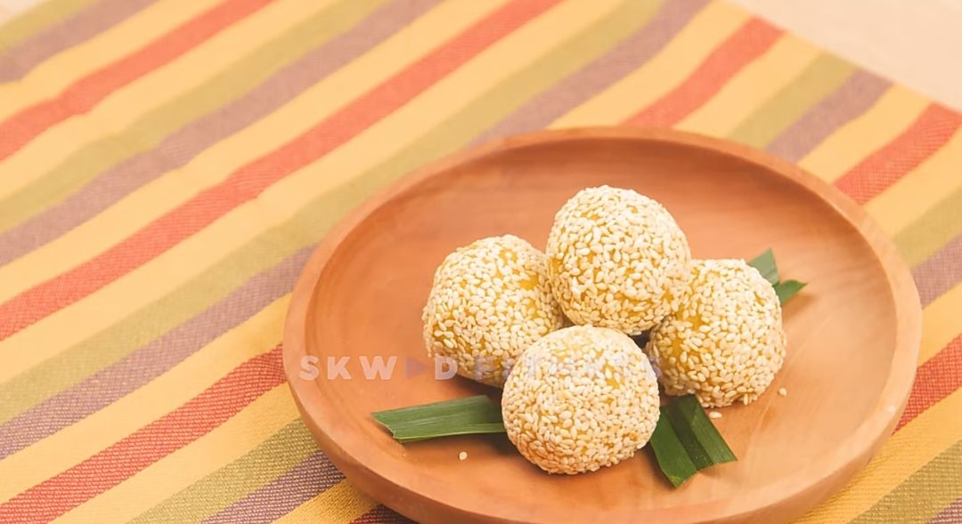 Begini cara buat Onde-Onde kukus, cemilan sehat untuk diet.