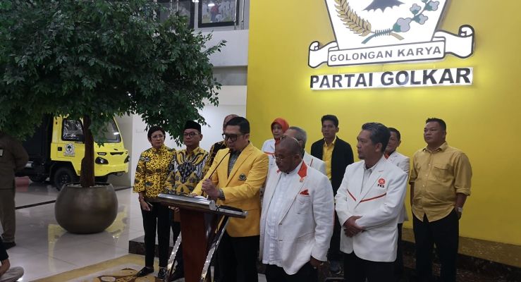 Petinggi Golkar dan PKS menggelar konferensi pers di Kantor DPP Golkar, Slipi, Jakarta Barat, Selasa, 7 Februari 2023.