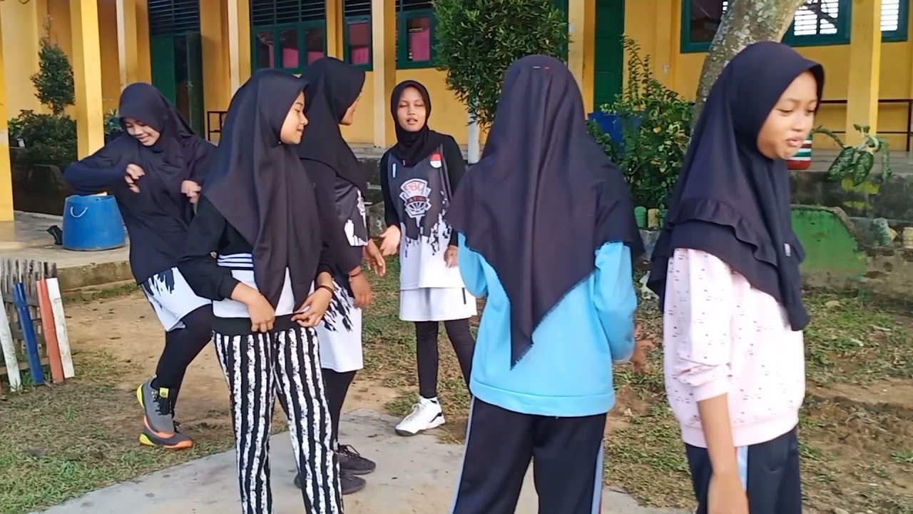 SMP terbaik di Kabupaten Bungo Jambi nilai Kemendikdub./Tangkapan layar sekolah Youtube.com/Yuvia Arnoval