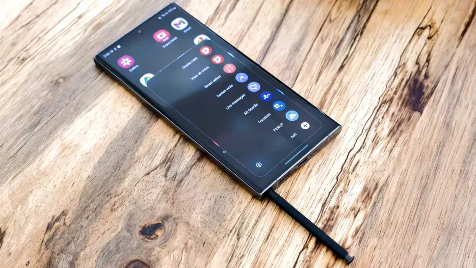 berikut ulasan dari beberapa kekurangan dari seri Samsung S23 Ultra