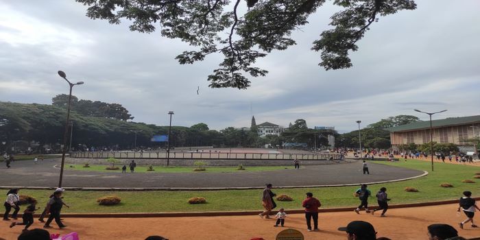 Lapangan Saparua Kota Bandung