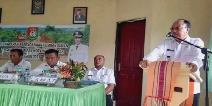 Buka Musrenbang Kecamatan Kota Waikabubak, Perilaku Hidup Boros Kembali Jadi Sorotan Bupati.