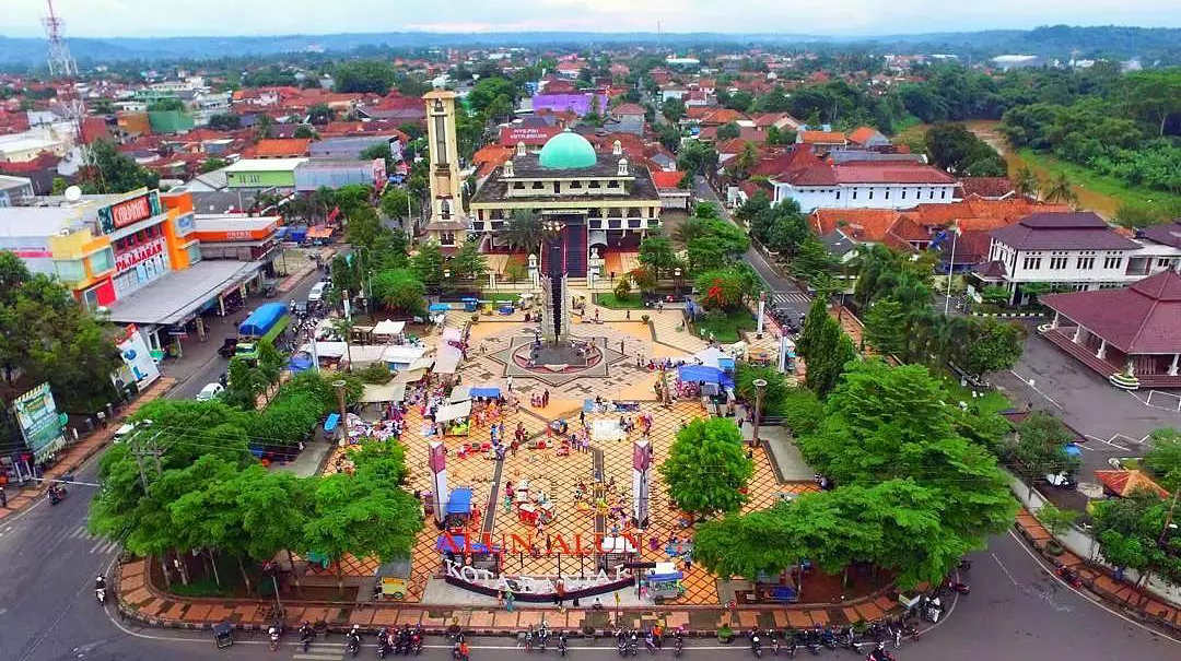 Alun-alun Kota Banjar, Jawa Barat.