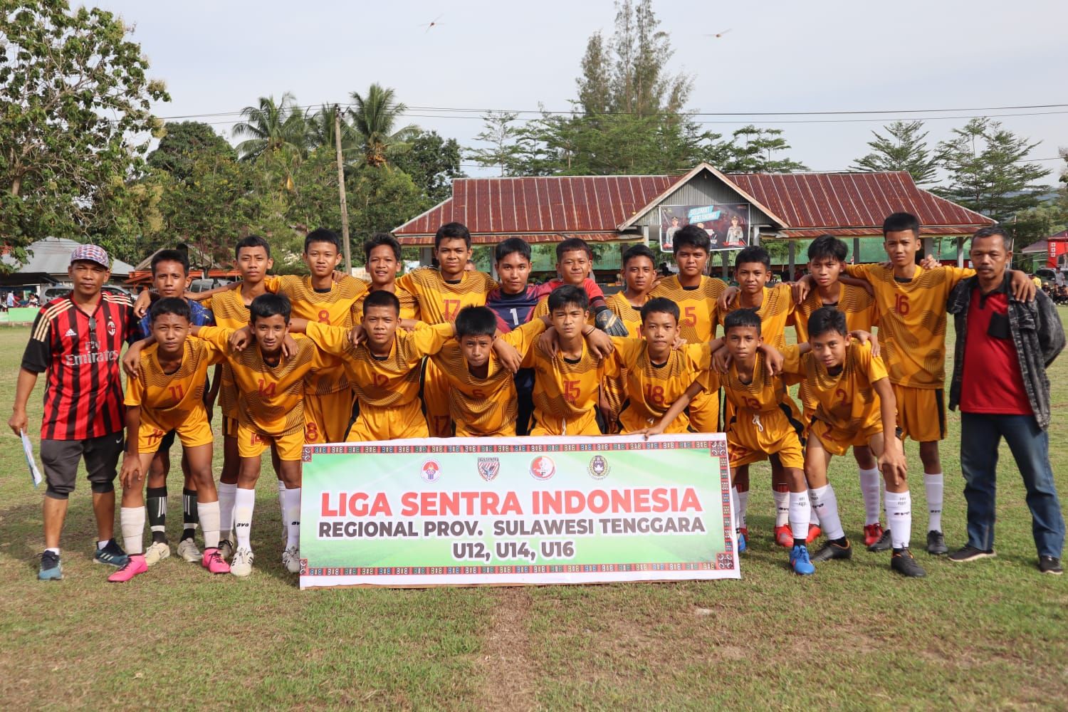 Liga Sentra Indonesia (LSI) Zona Sulawesi Tenggara Daratan resmi dihelat di lapangan Latambaga, Kecamatan Wundulako, Kabupaten Kolaka, Provinsi Sulawesi Tenggara (Sultra), Sabtu, 11 Februari 2023.