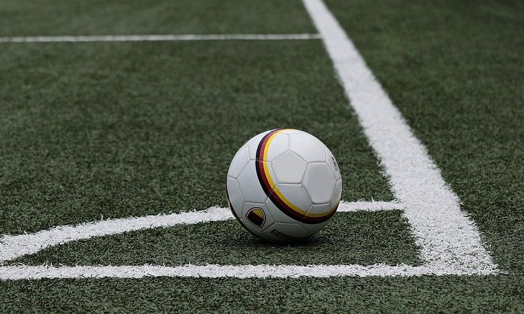 Ilustrasi - Jadwal bola 9-10 Maret 2023 siaran langsung diTV ada BRI Liga 1 dan Liga Eropa 2023, ini link live streaming Man Utd, Arsenal, PSM, Persebaya.