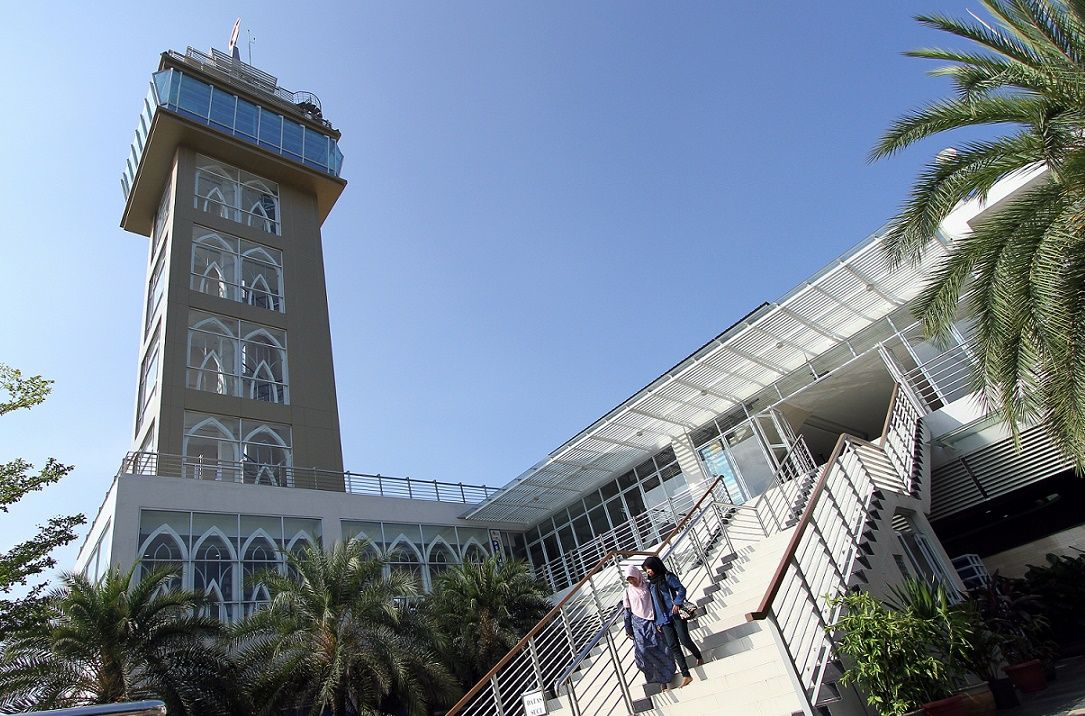 Masjid Jabal Arafah, salah satu tempat wisata religi di Batam.