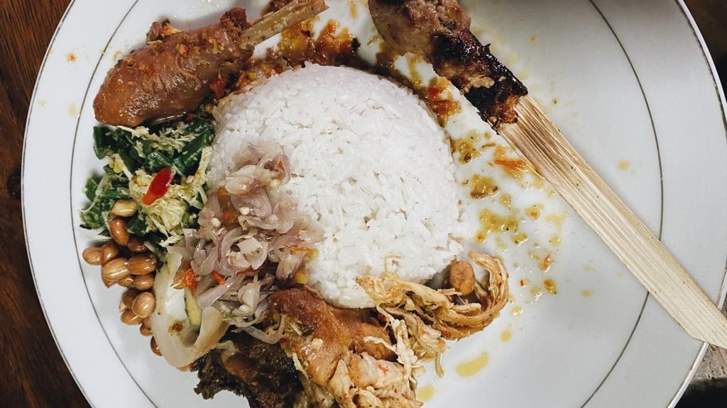 Nasi Ayam Bu Oki, wisata kuliner halal di Bali