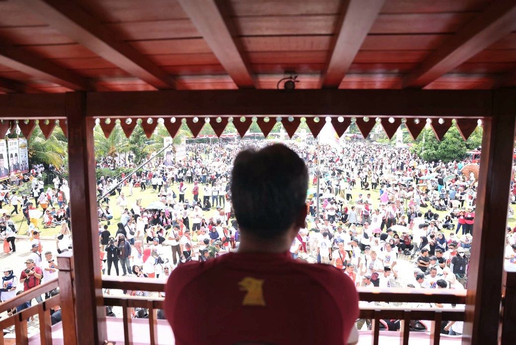 DPD Partai Gerindra Banten menggelar acara jalan sehat dan pesta rakyat yang diikut puluhan ribu peserta. Foto: Gerindra