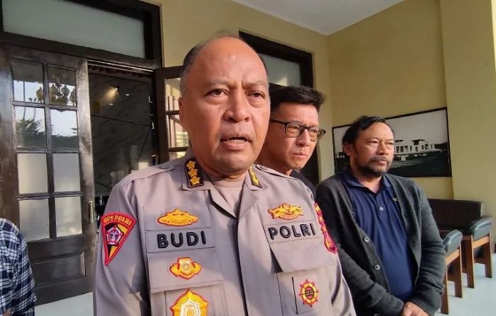 Polisi memastikan Bobotoh tidak bisa melihat Persib melawan Arema di Pakansari Karo Polda Jabar Ops Kombes Pol Budi Wasono.