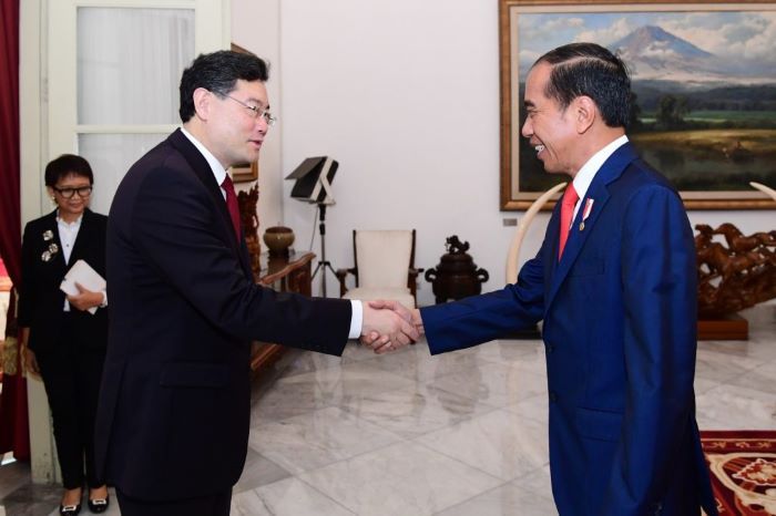 Presiden Jokowi menyambut kedatangan Menteri Luar Negeri China Qin Gang di Istana Merdeka, Jakarta, Rabu 22 Februari 2023.