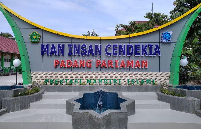 MAN Insan Cendekia Padang Pariaman sebagai sekolah terbaik di Provinsi Sumatera Barat versi LTMPT 2022.