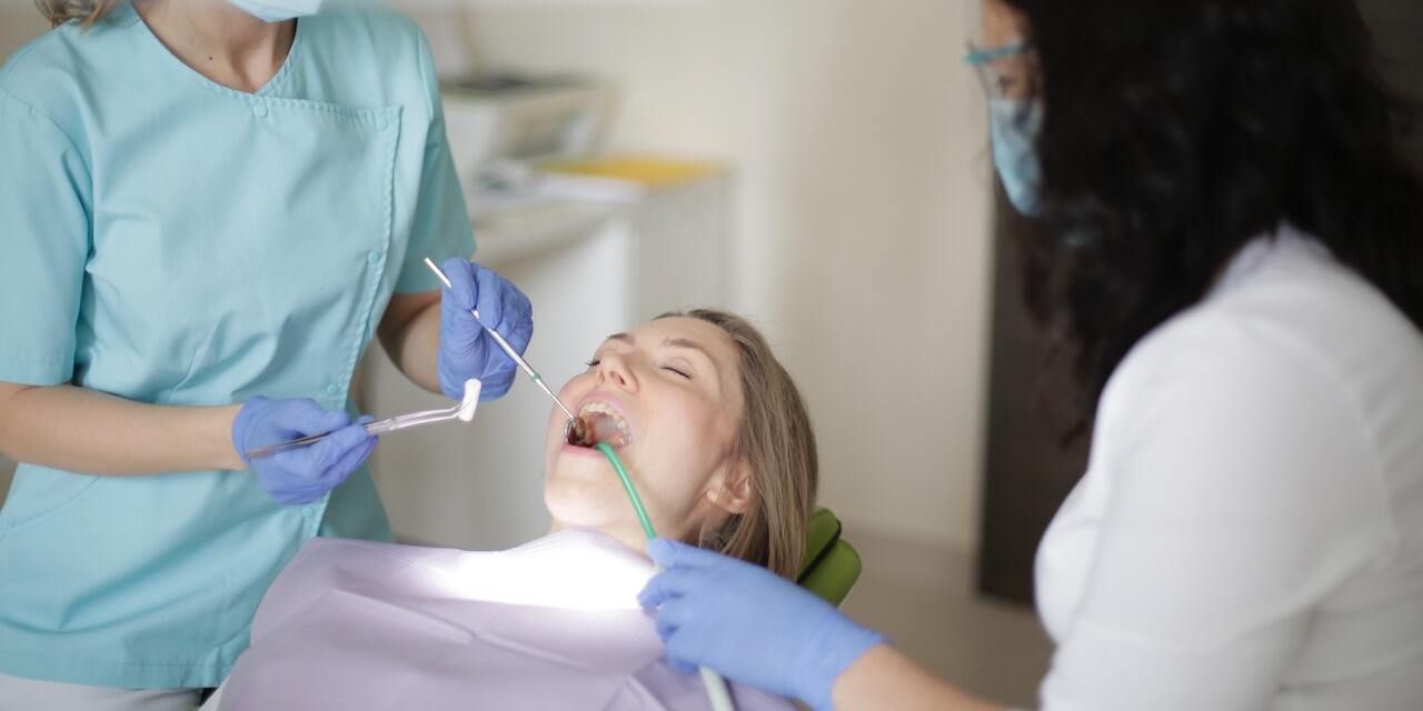 Cara Baru Mencegah Gigi Berlubang yang Bekerja Lebih Baik daripada Tambalan