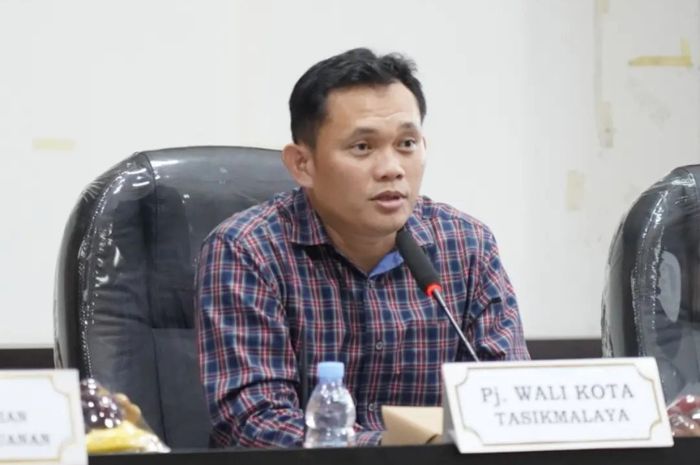 Pj Wali Kota Tasikmalaya, Cheka Virgowansyah.