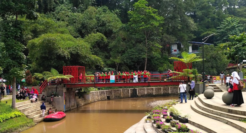 Potret tempat wisata di Bandung untuk refreshing, Teras Cikapundung BBWS