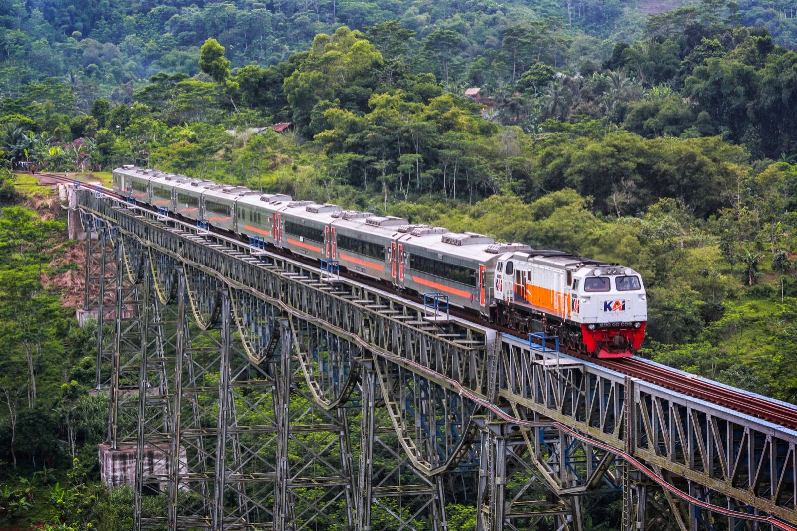 Ilustrasi. KAI umumkan daftar Kereta Api masa Angkutan Lebaran 2023
