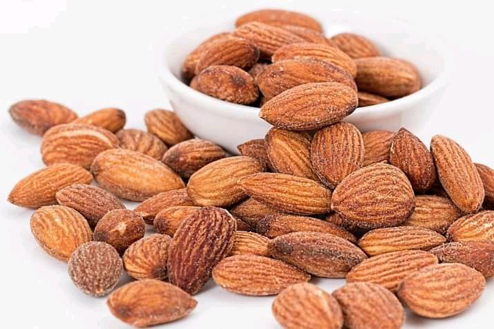 buah almond